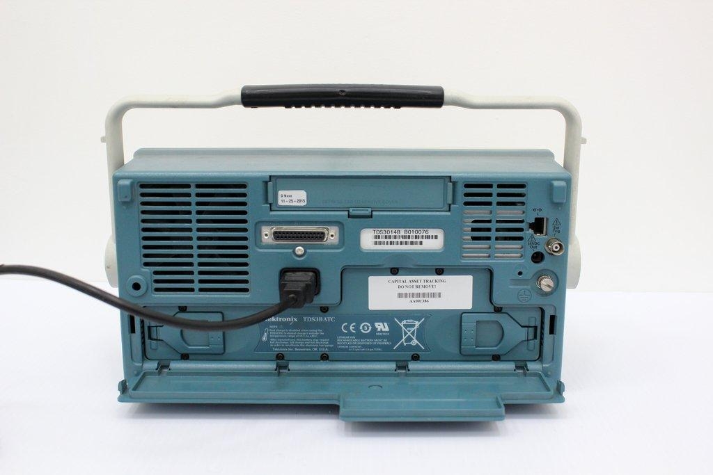 Tektronix TDS 3014B Four Channel Digital Oscilloscope 100-240V 60Hz DPO 2015