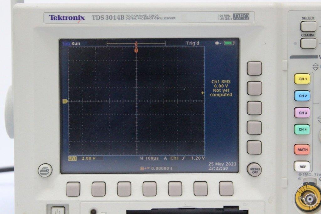 Tektronix TDS 3014B Four Channel Digital Oscilloscope 100-240V 60Hz DPO 2015