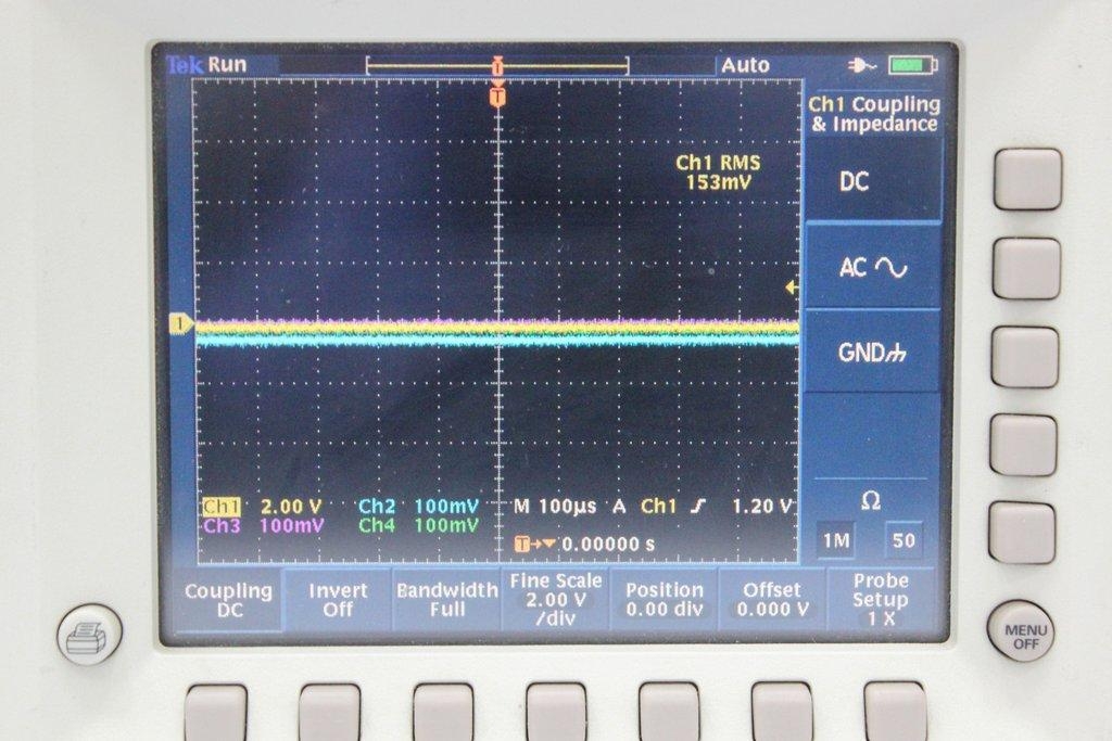 Tektronix TDS 3014B Four Channel Digital Oscilloscope 100-240V 60Hz DPO 2015