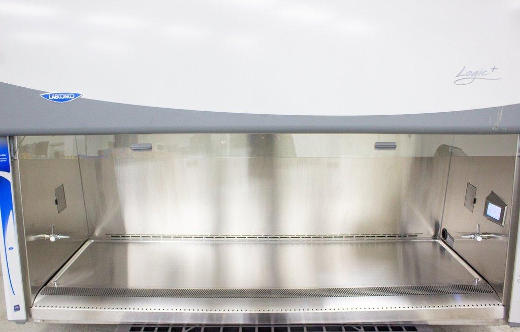 Labconco 302680101 Biosafety Cabinet Class II A2 HEPA Filtered 120V 6ft