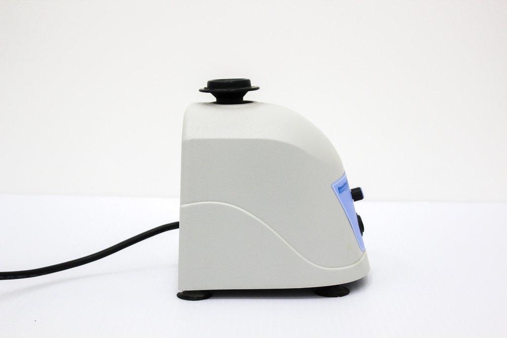 Benchmark Research BV1000 Vortex Mixer E (Excellent) Condition with Power Cord