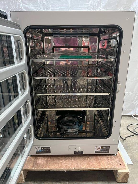 PHCBI MCO-170AICUVL Incubator CO2 Chamber Near New 170L Capacity