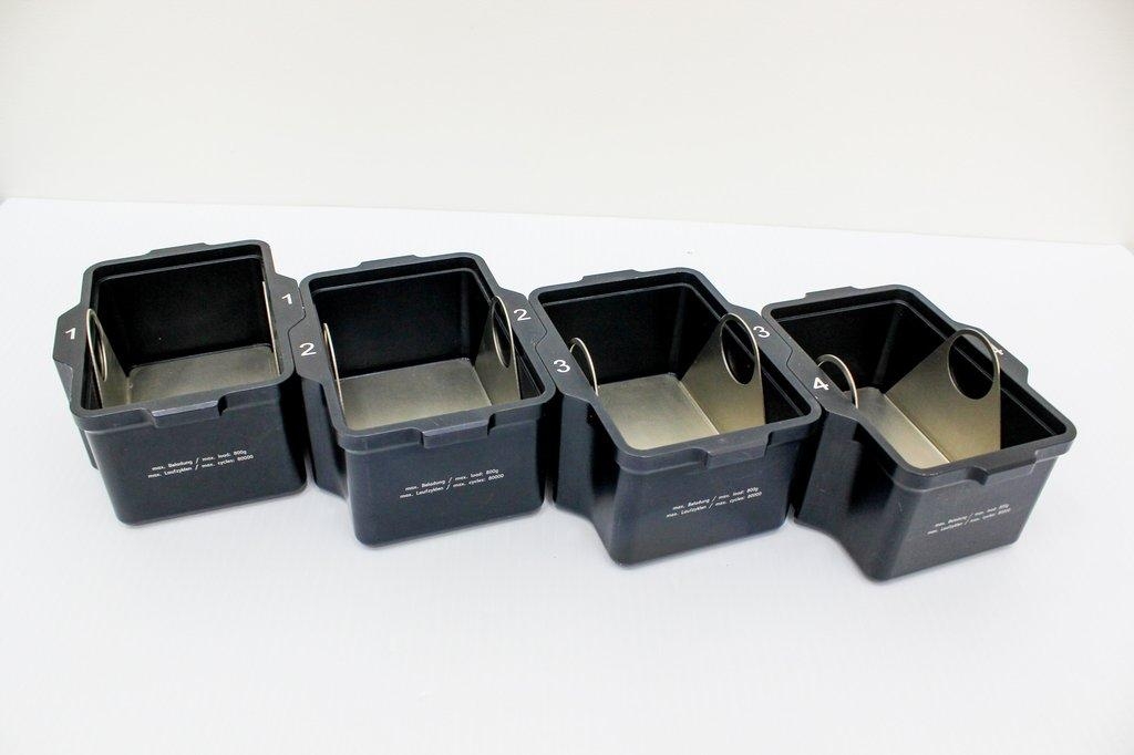 Hettich 5628 Buckets Removal Frames Set Centrifugation Accessory VG Condition