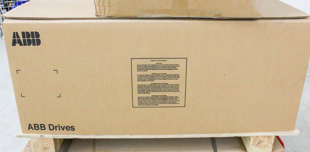 ABB ACH580 HVAC Drive Bypass 5 Hp 7.6A 3-Phase NEMA 3R for Fans Pumps