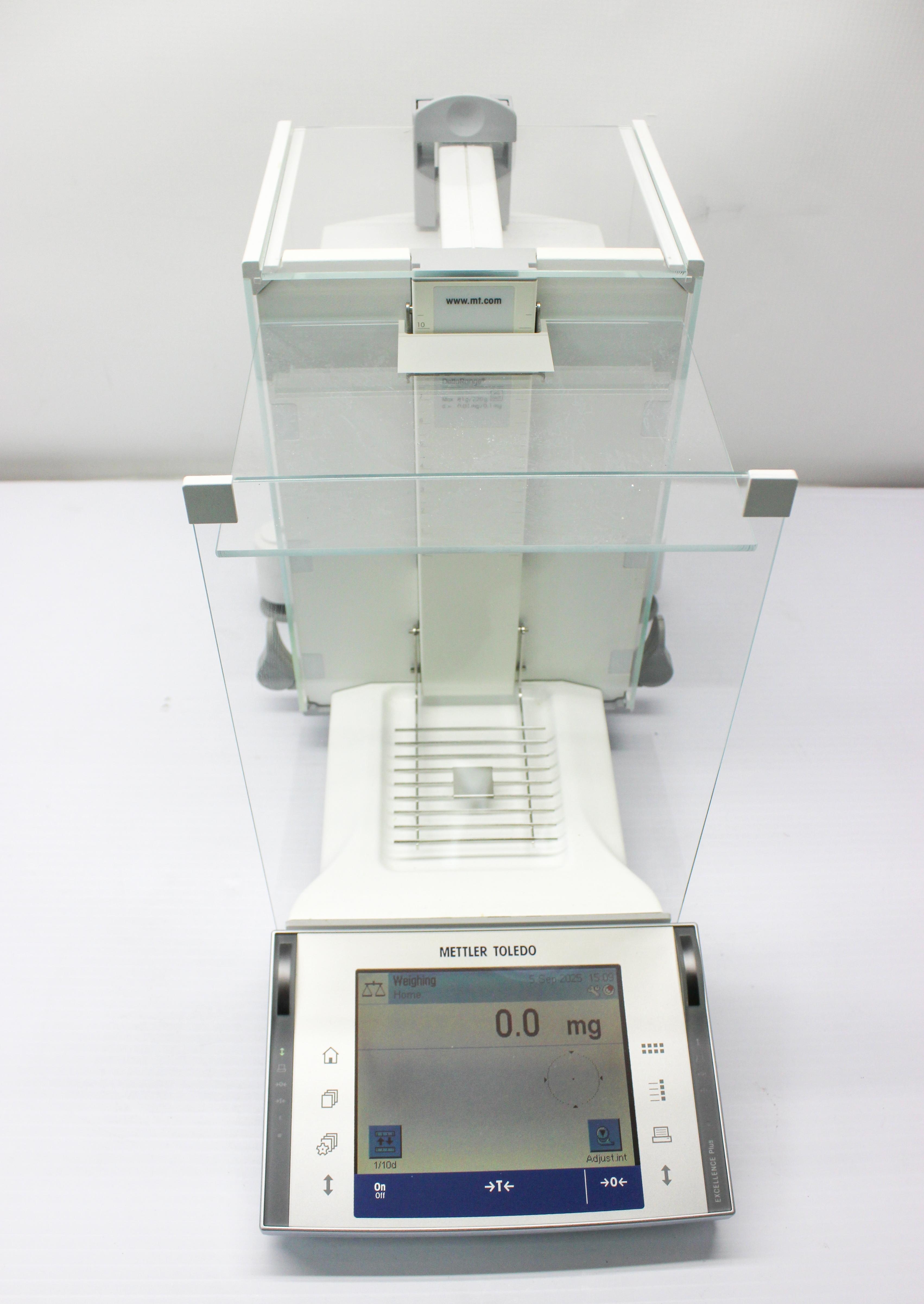 Mettler Toledo XP205DR Analytical Balance 220g/81g Capacity 0.1/0.01mg Readability