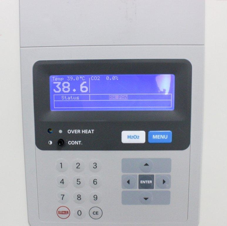 Sanyo MCO-19AIC CO2 Incubator 170L, 5C to 50C, Near New, 0-20% CO2 Control