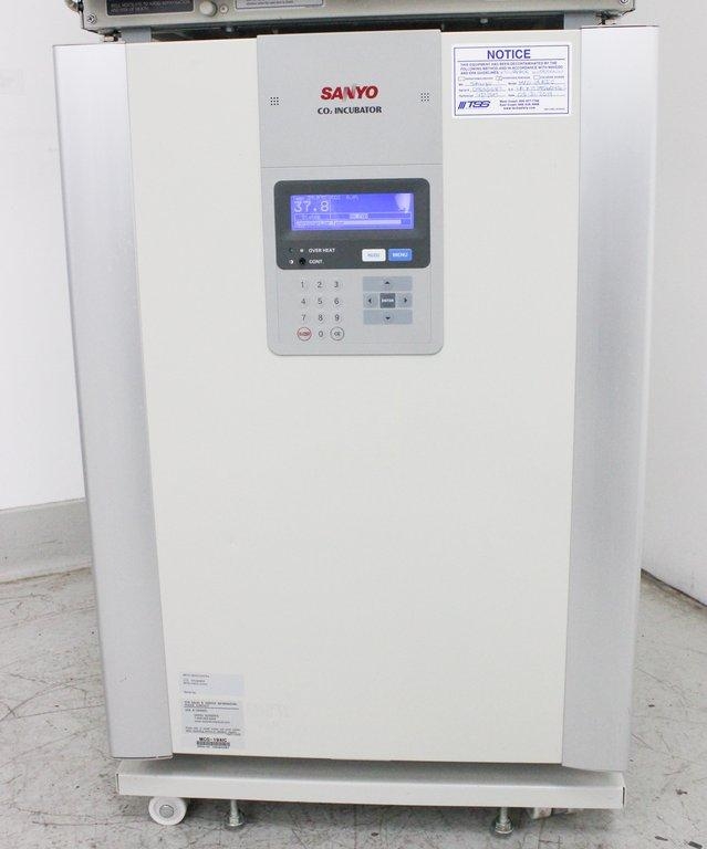 Sanyo MCO-19AIC CO2 Incubator 170L, 5C to 50C, Near New, 0-20% CO2 Control