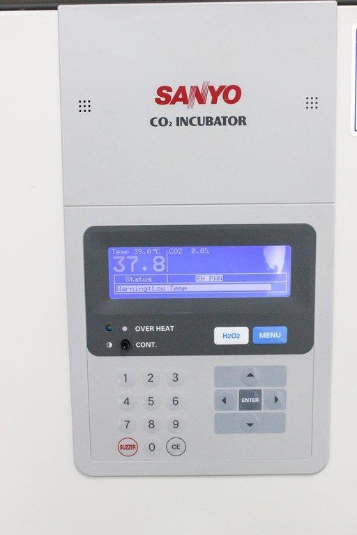 Sanyo MCO-19AIC CO2 Incubator 170L, 5C to 50C, Near New, 0-20% CO2 Control
