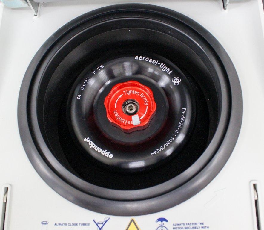 Eppendorf 5424R Microcentrifuge 24-Place PCR Compatible -10 to +40C 15000 RPM