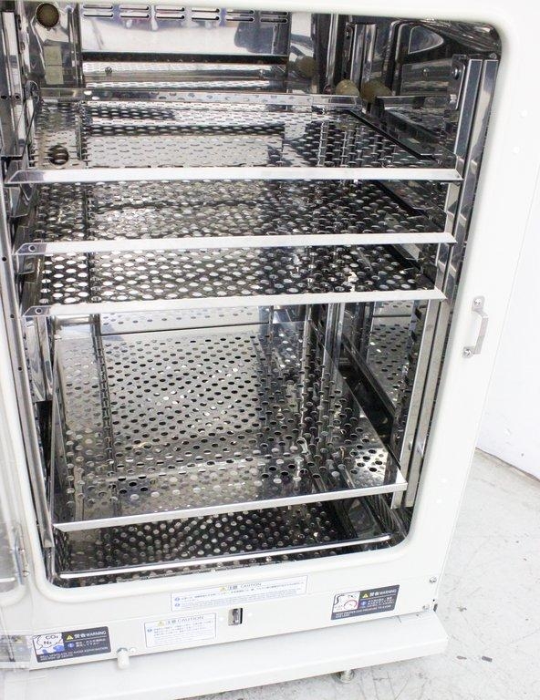 Sanyo MCO-19AIC CO2 Incubator 170L, 5C to 50C, Near New, 0-20% CO2 Control