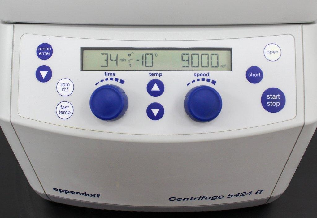 Eppendorf 5424R Microcentrifuge 24-Place PCR Compatible -10 to +40C 15000 RPM