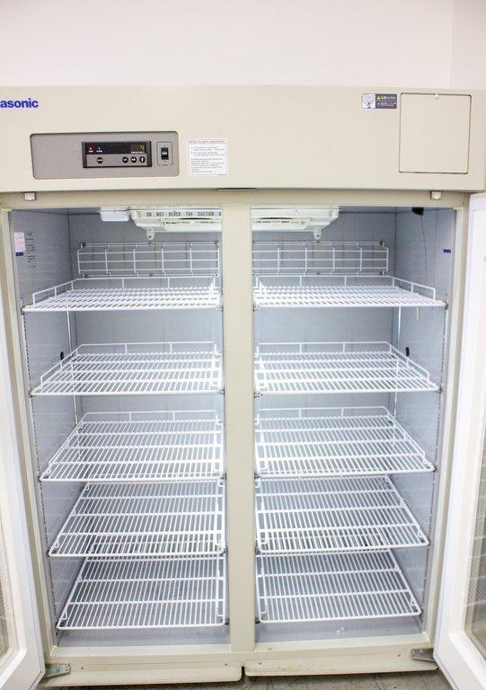 Panasonic MPR-1411 Refrigerator Pharma Stability 1364L Temp Control