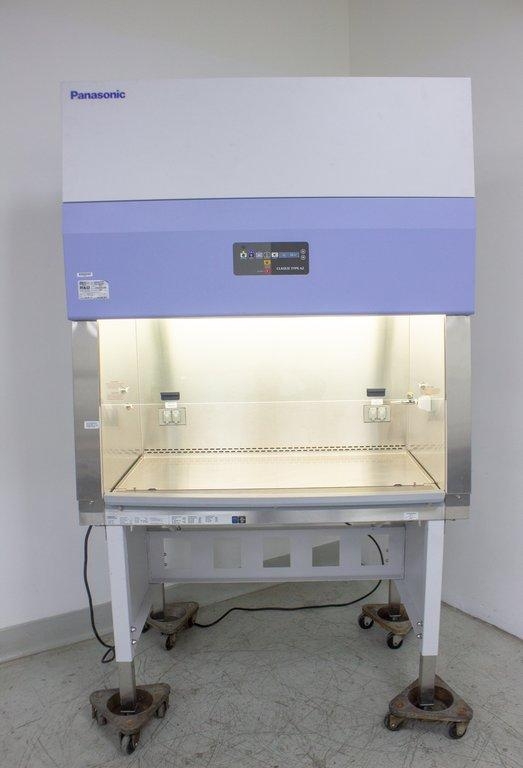 Panasonic MHE-N400A2-PA Biosafety Cabinet Class II A2 115V 60Hz With Stand