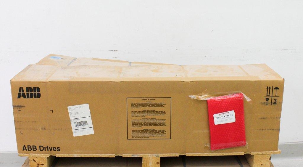 ABB ACH580-PCR-023A-4 AC Drive HVAC 15HP 480V 23.0A Built-in PID Controllers