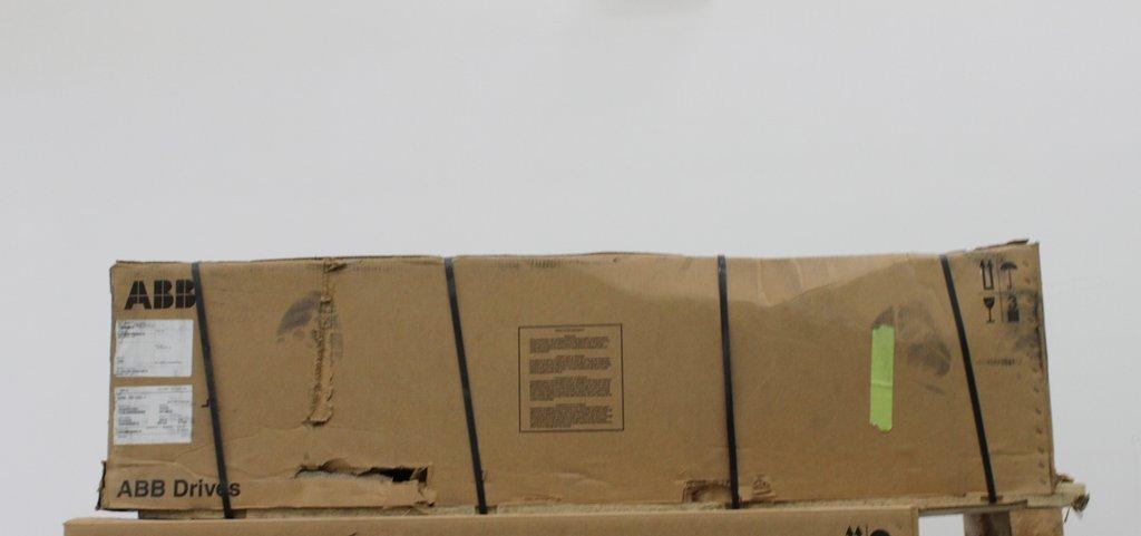 ABB ACH580-PCR-034A-4 HVAC Drive AC 25HP 480V Wall-Mounted Controller