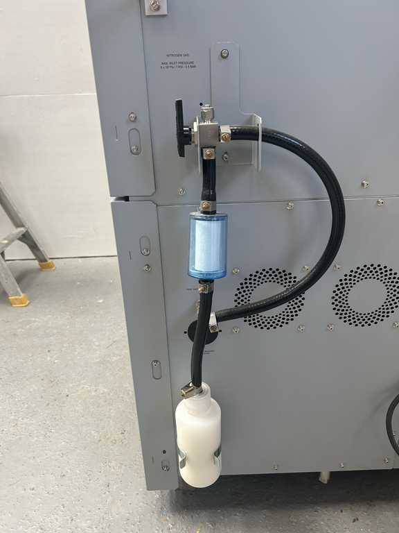 Biomerieux Vitek MS MALDI-TOF Mass Spectrometer - High Sensitivity Analysis