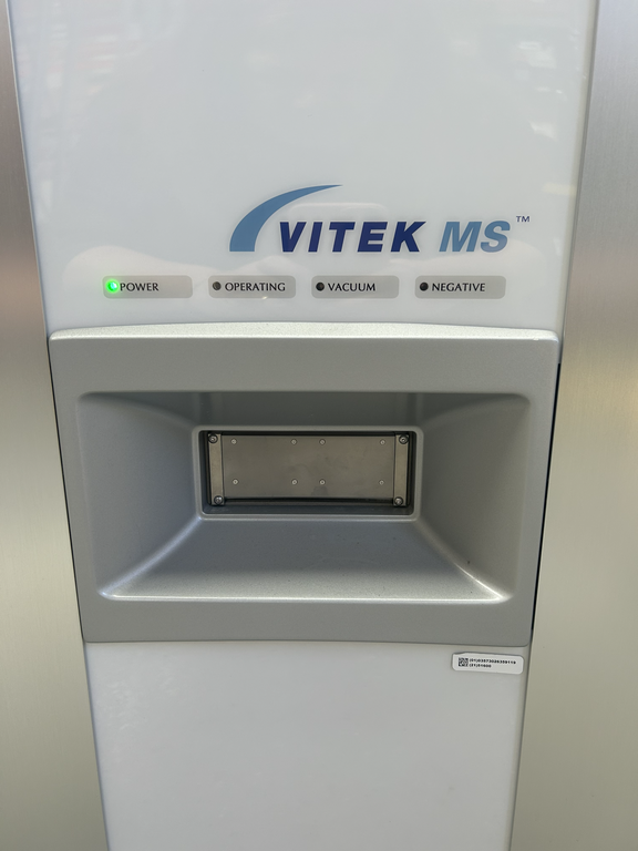 Biomerieux Vitek MS MALDI-TOF Mass Spectrometer - High Sensitivity Analysis