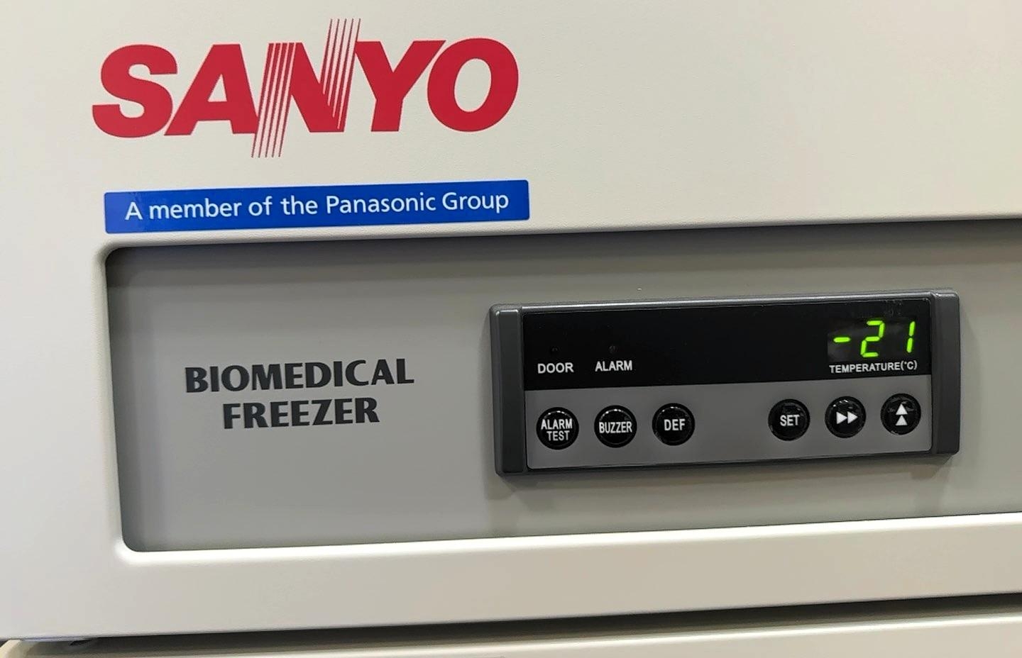 Sanyo MDF-U731M Biomedical Freezer -30C 24.4 cu ft Temperature Control