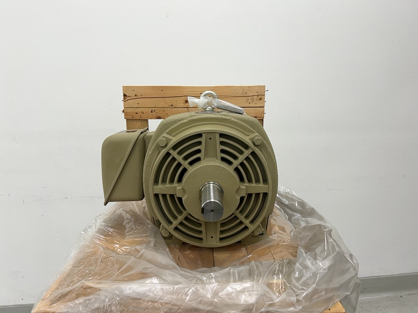 GE 5KS286ATE205A Motor 30 HP Frame E735 Industrial USA 230-460V 1775 RPM