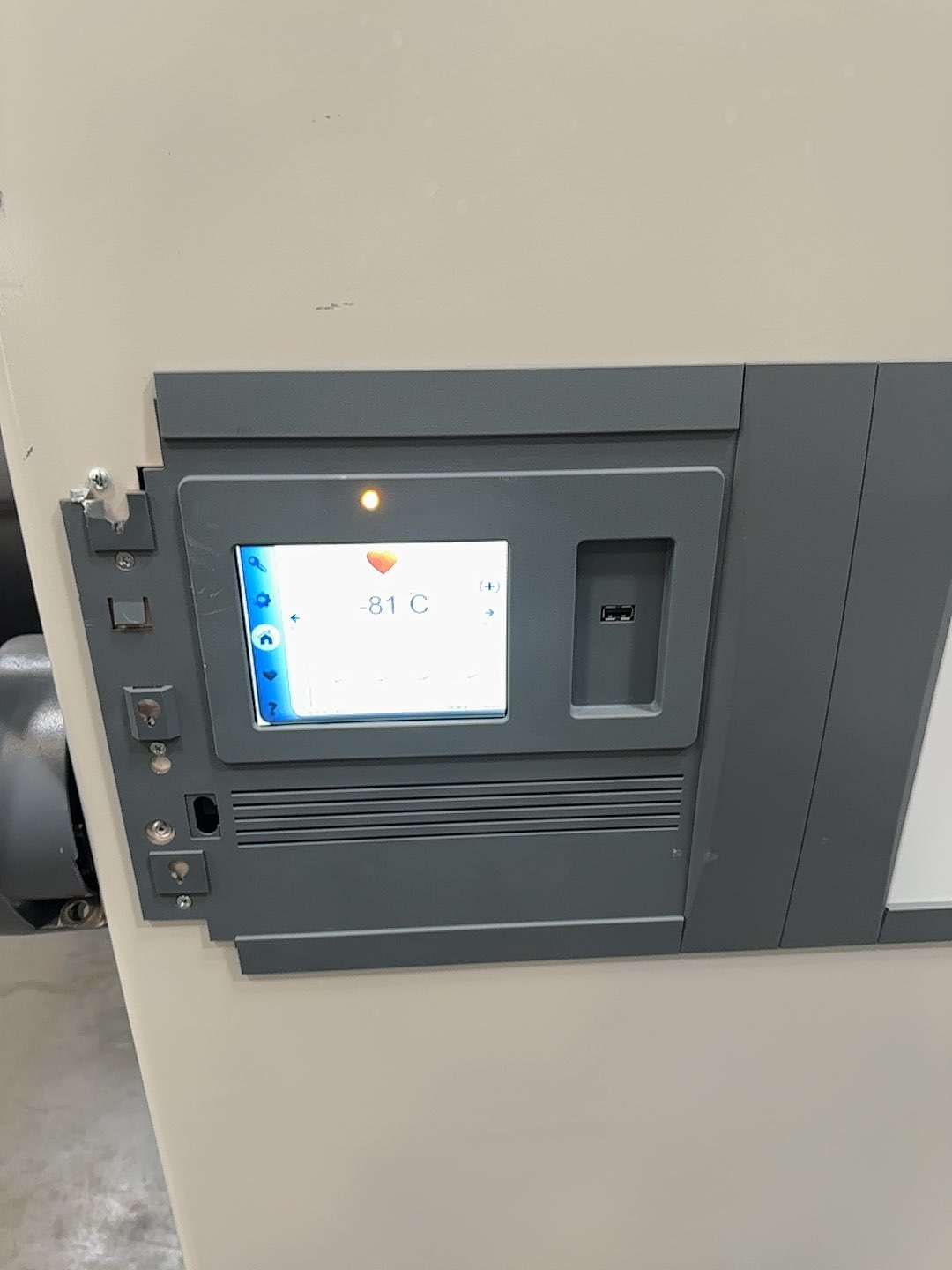 Thermo UXF60086A Ultra Low Temperature Freezer -80C, 28.8 cu ft, Touch-LCD