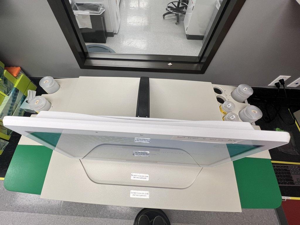 BIO-RAD QX ONE Droplet Digital PCR System Includes Computer/Software