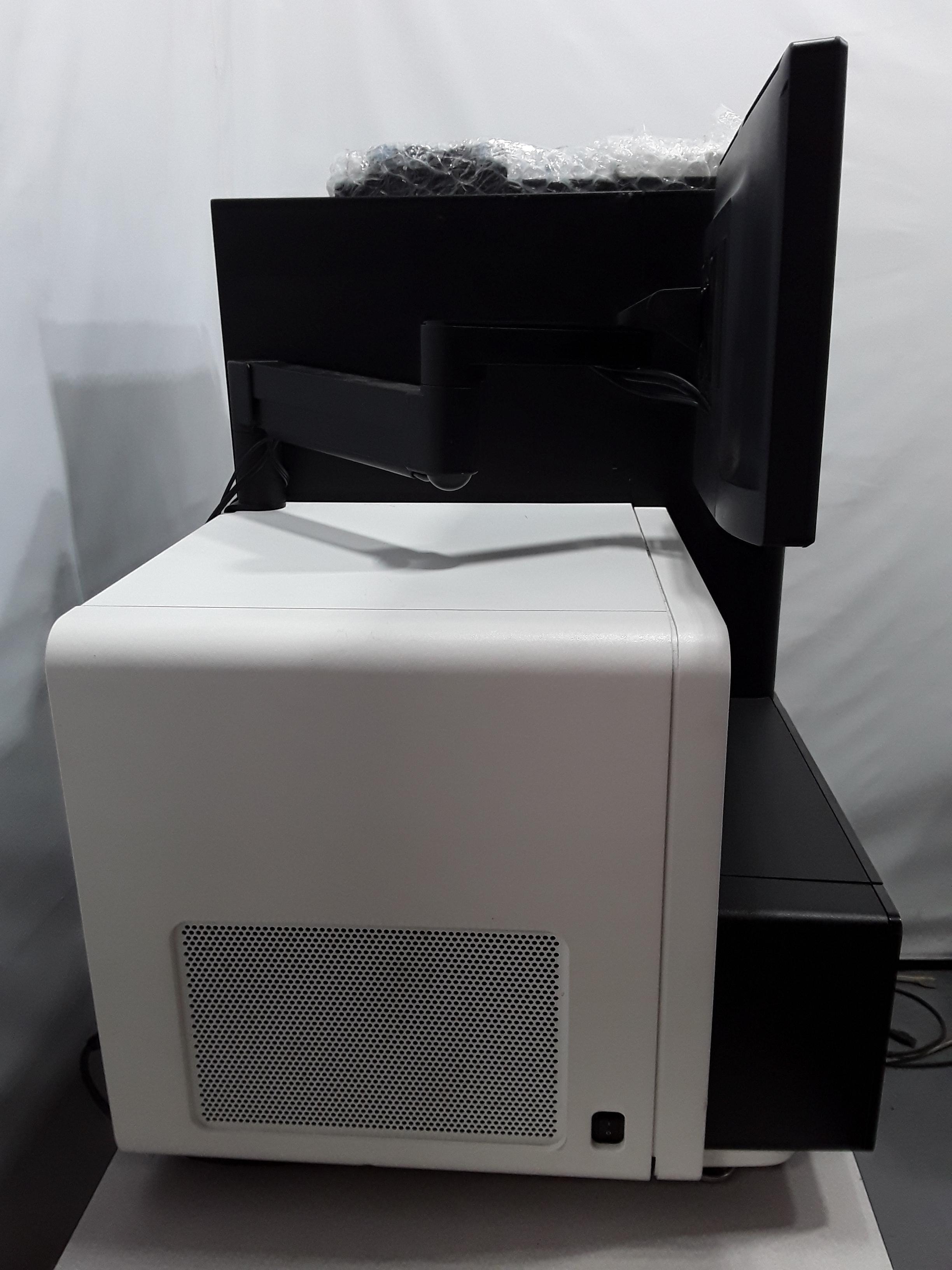 Illumina HiSeq 2000 Genome Sequencer DNA Analysis Dual Flow Cell Scale
