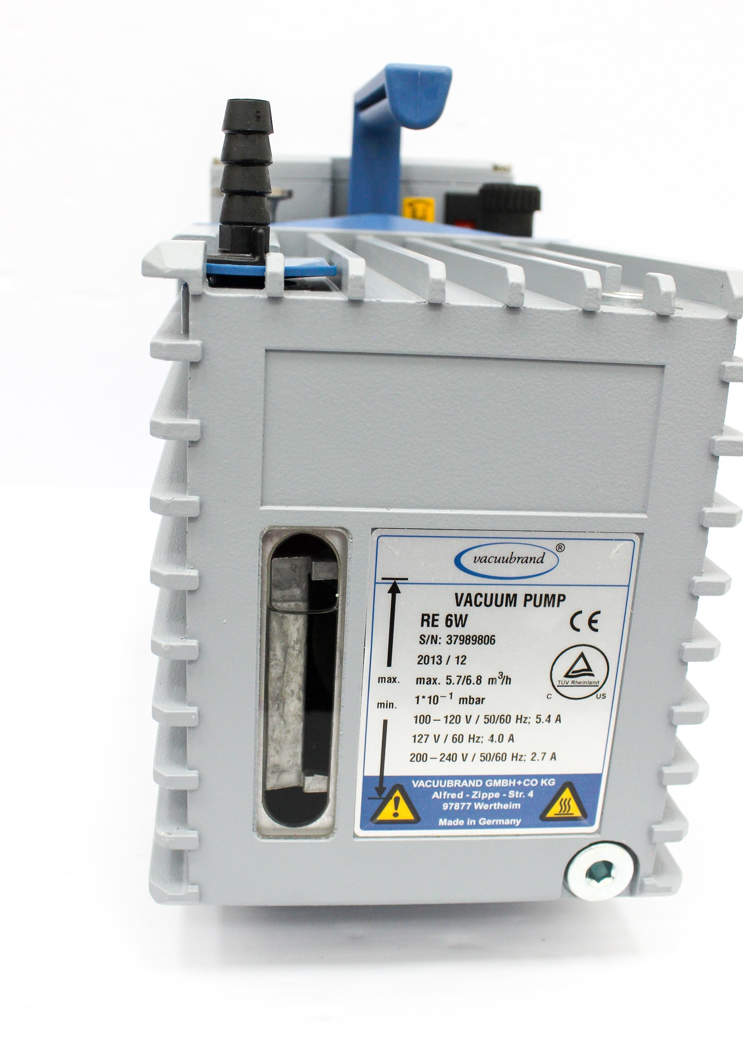 Vacuubrand RE 6W Vacuum Pump Rotary Vane Low Ultimate Vacuum Chem Use