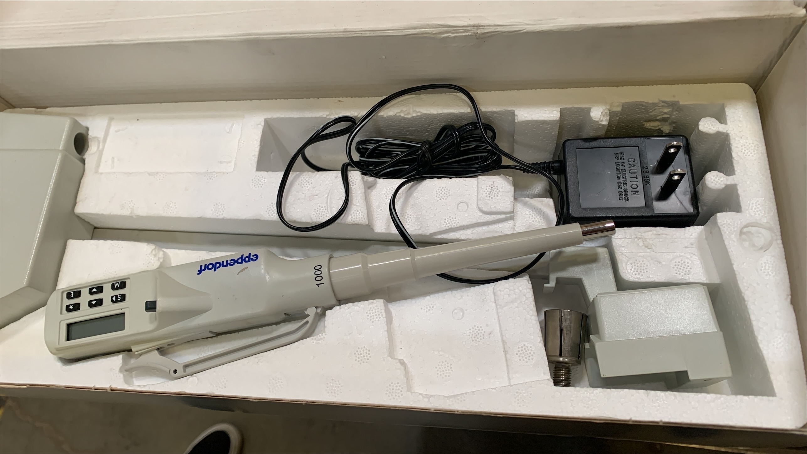 Eppendorf 4850 Liquid Handling Pipettor Ergonomic Design Used Condition