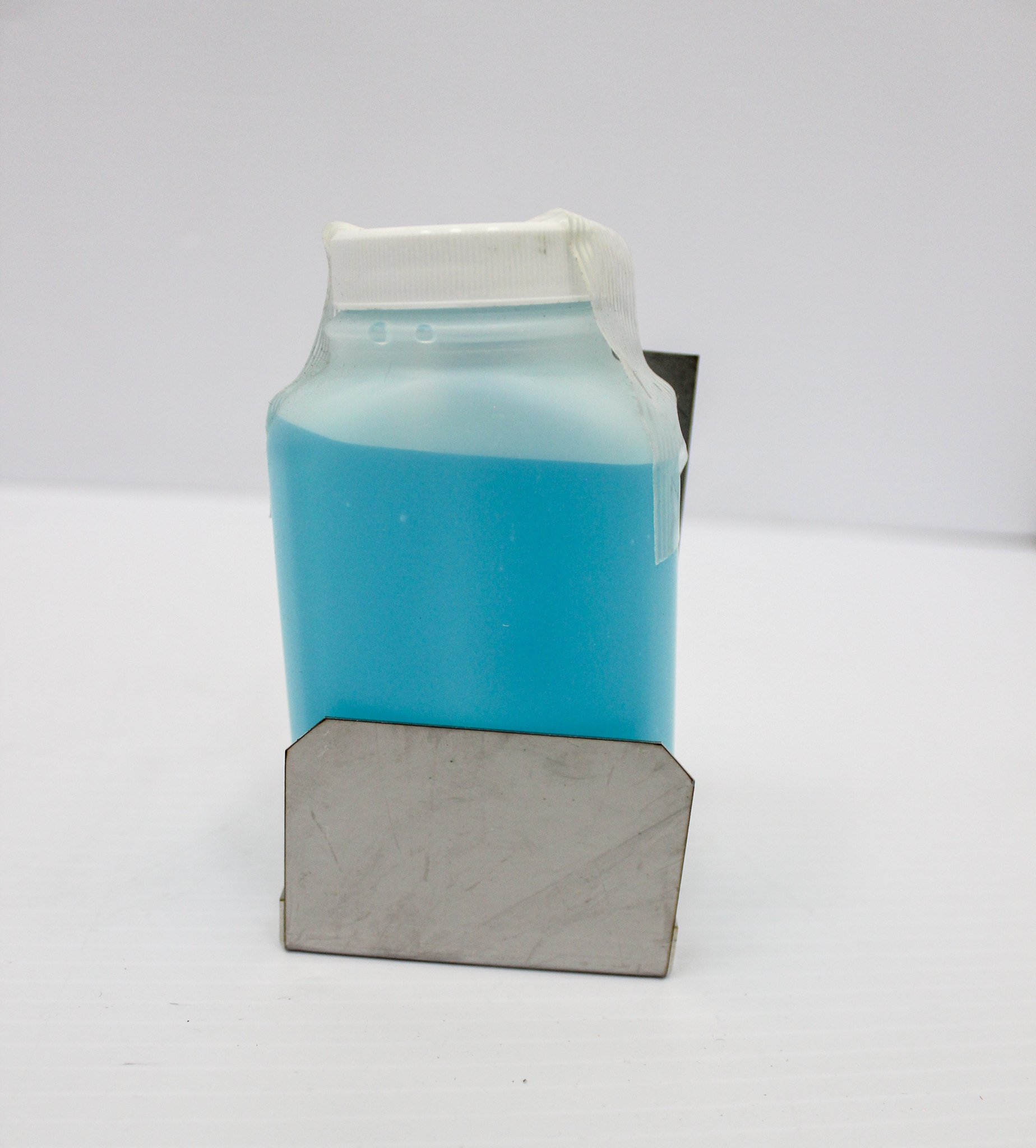 Thermo Refrigerator Solution for Glycerin and Water Mixing, Wall Shelf Included