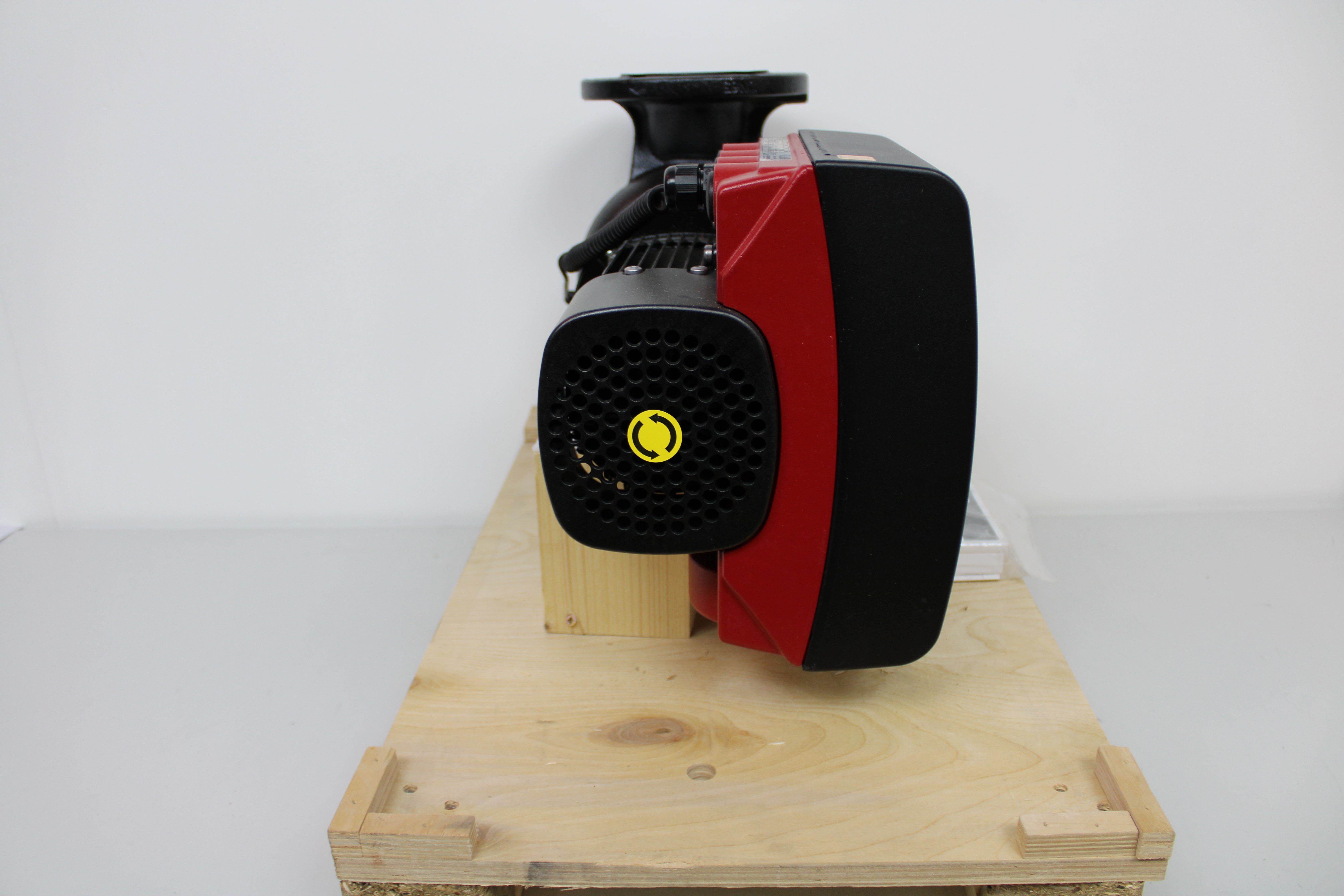 Grundfos DK-8850 TPE3 65-120 Pump Multi-Stage Centrifugal High Temp 90C