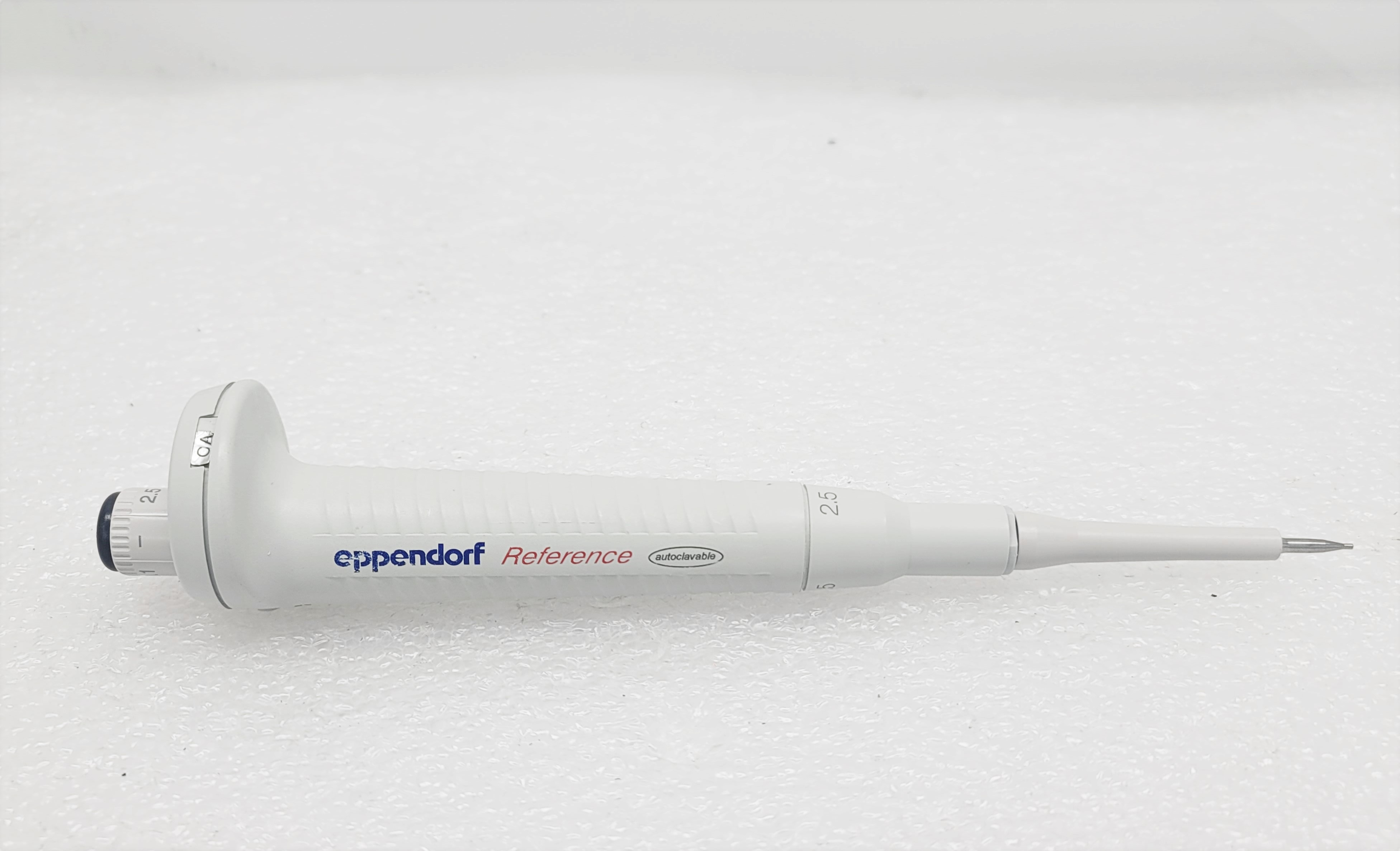 Eppendorf Reference Pipettor Liquid Handling Variable Volume 2-20L Autoclavable