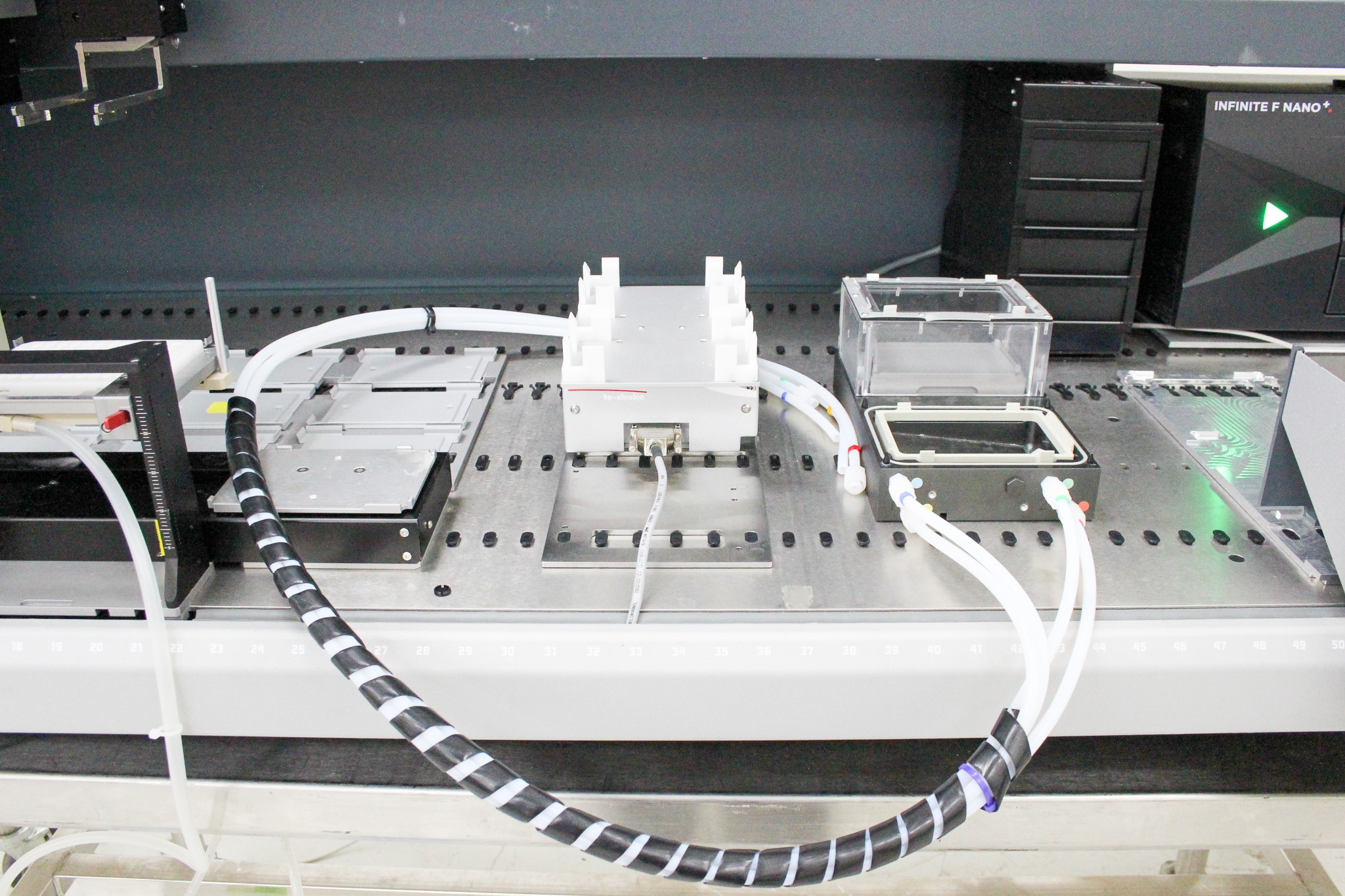 TECAN Freedom Evo-2 200 Automated Liquid Handler Includes Computer/Software