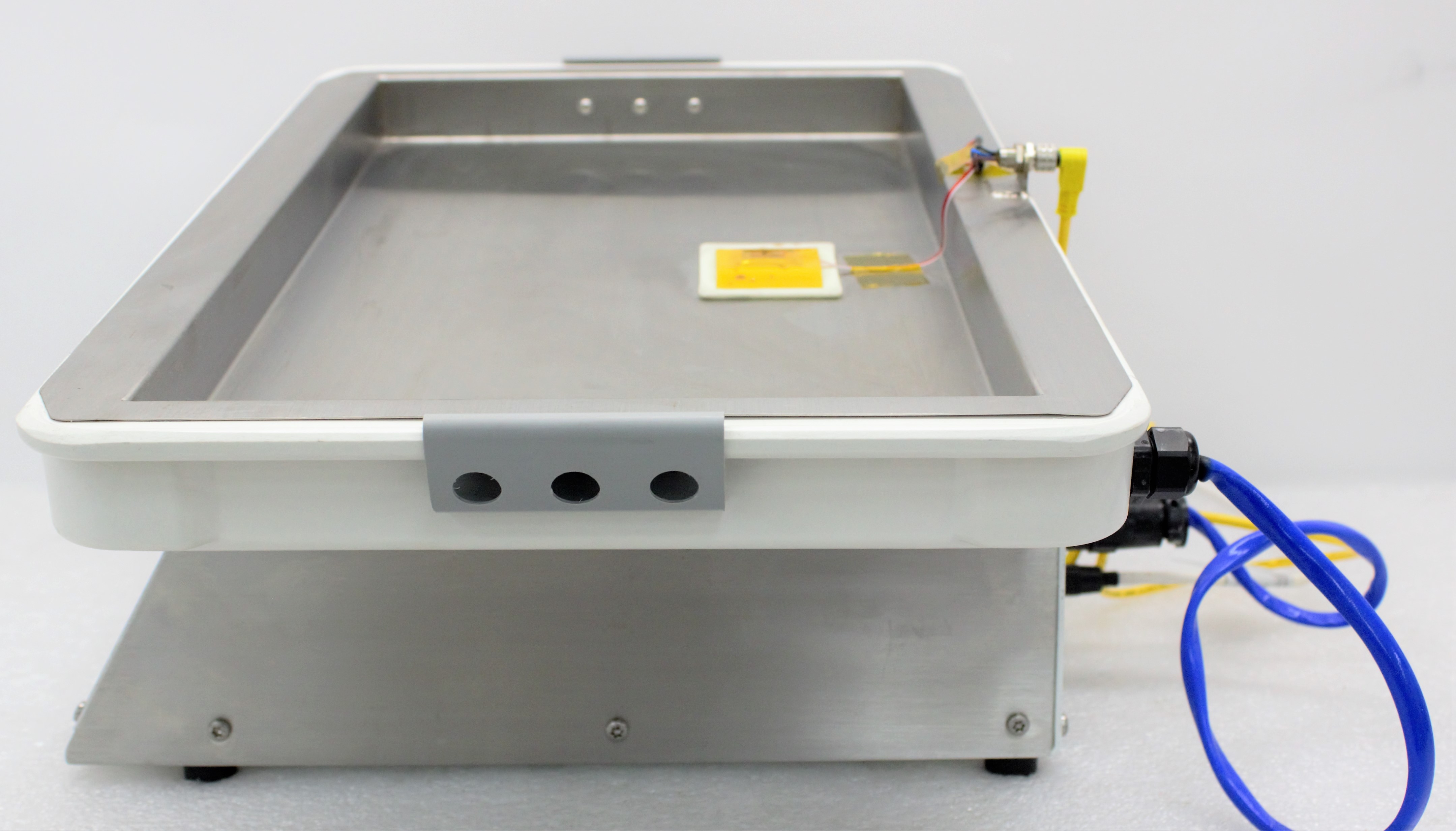 GE Healthcare Base2 10EH Bioreactor Cell Culture System 10-50C Used 2012