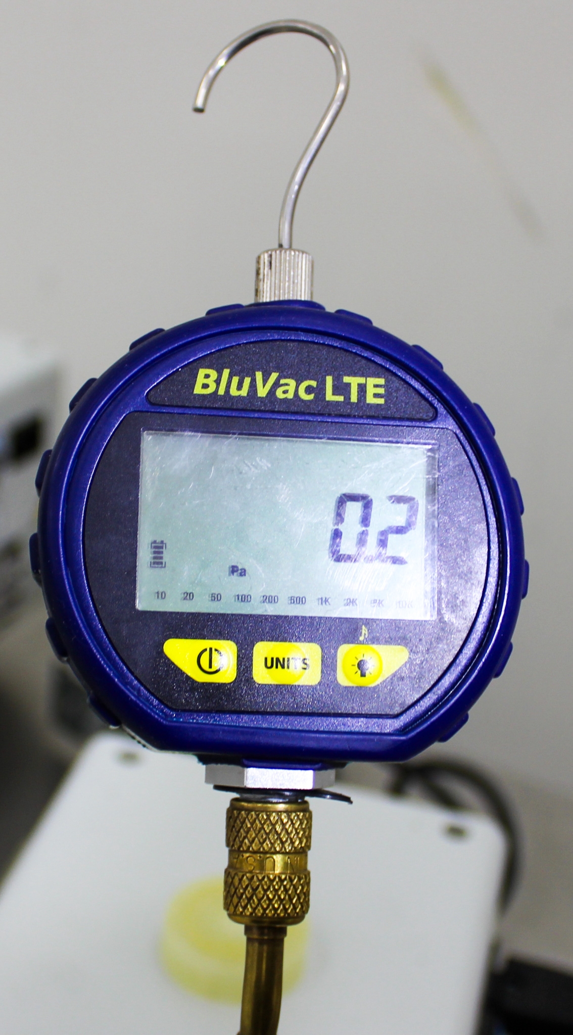 Edwards RV3 A65201903 Vacuum Pump High Vacuum Applications 2 Micron