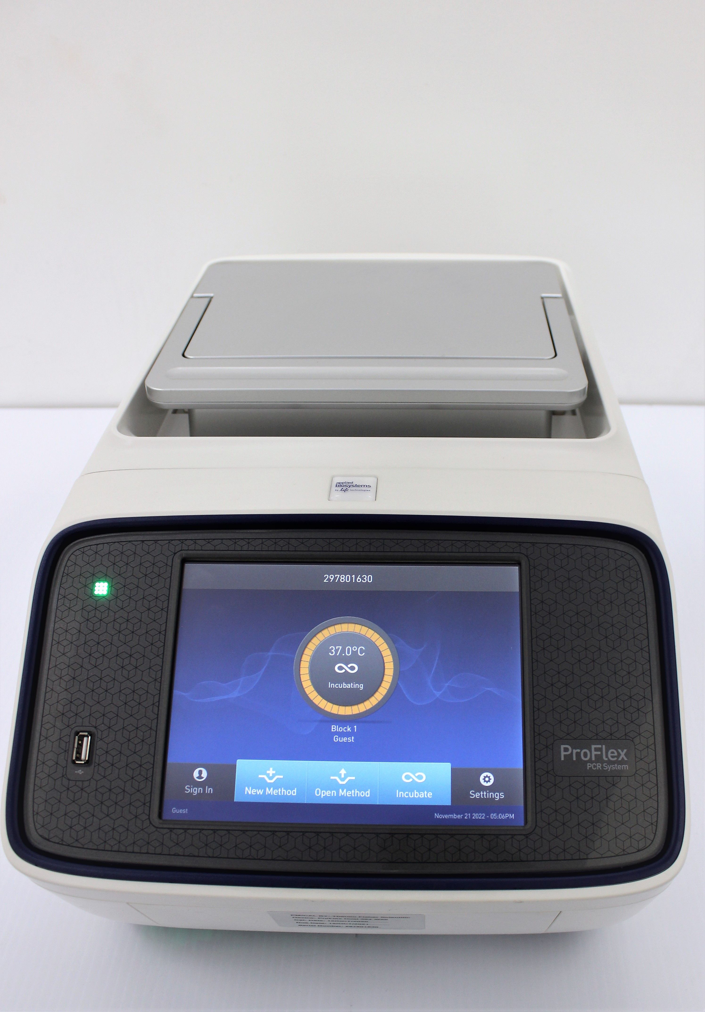 Applied Biosystems 4483636 ProFlex Base PCR Dual 384-Well High-Throughput System