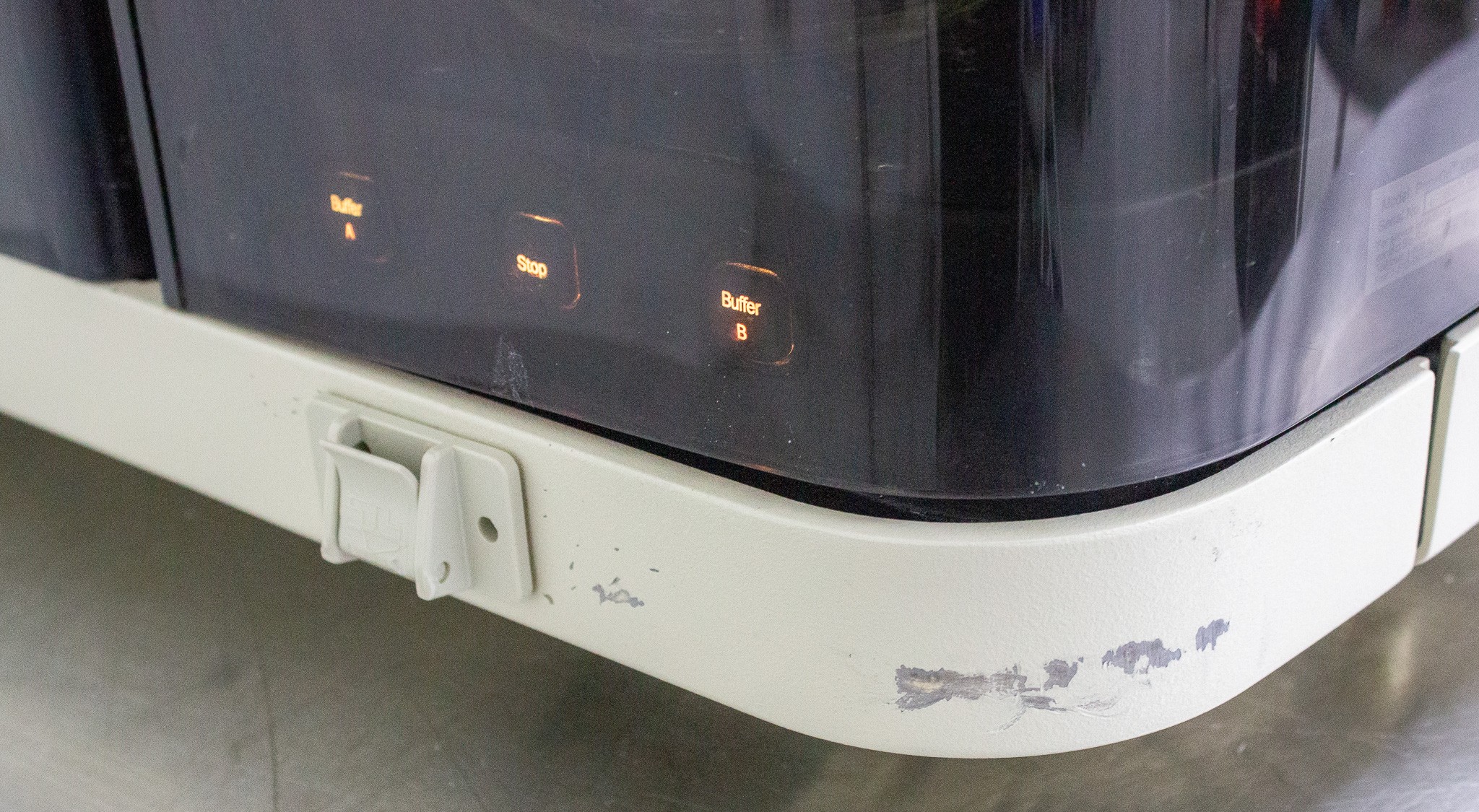 Bio Rad ProteOn XPR36 Protein Analyzer SPR Optical Biosensor Array 120V/220V