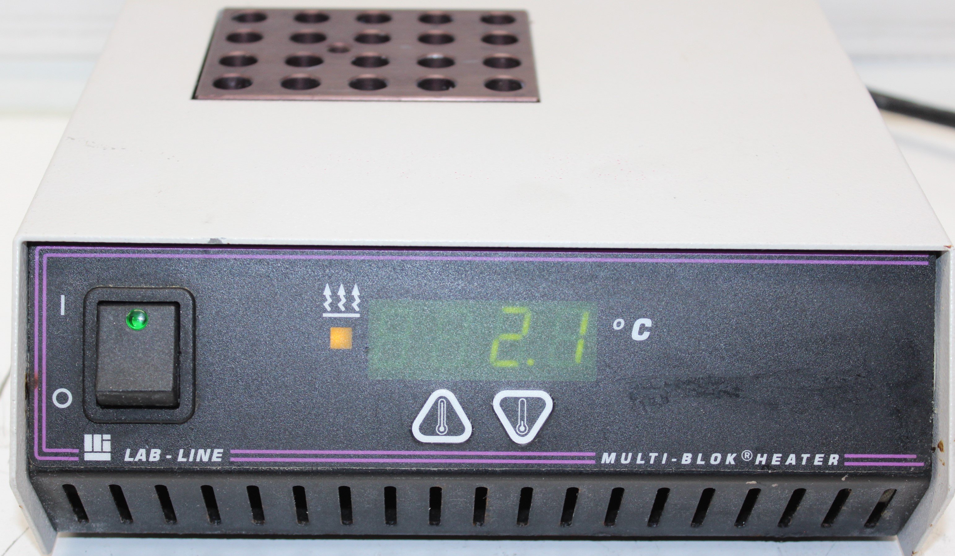 Lab-Line Model 2000 Dry Hot Block Incubator for Precision Heating, 130C