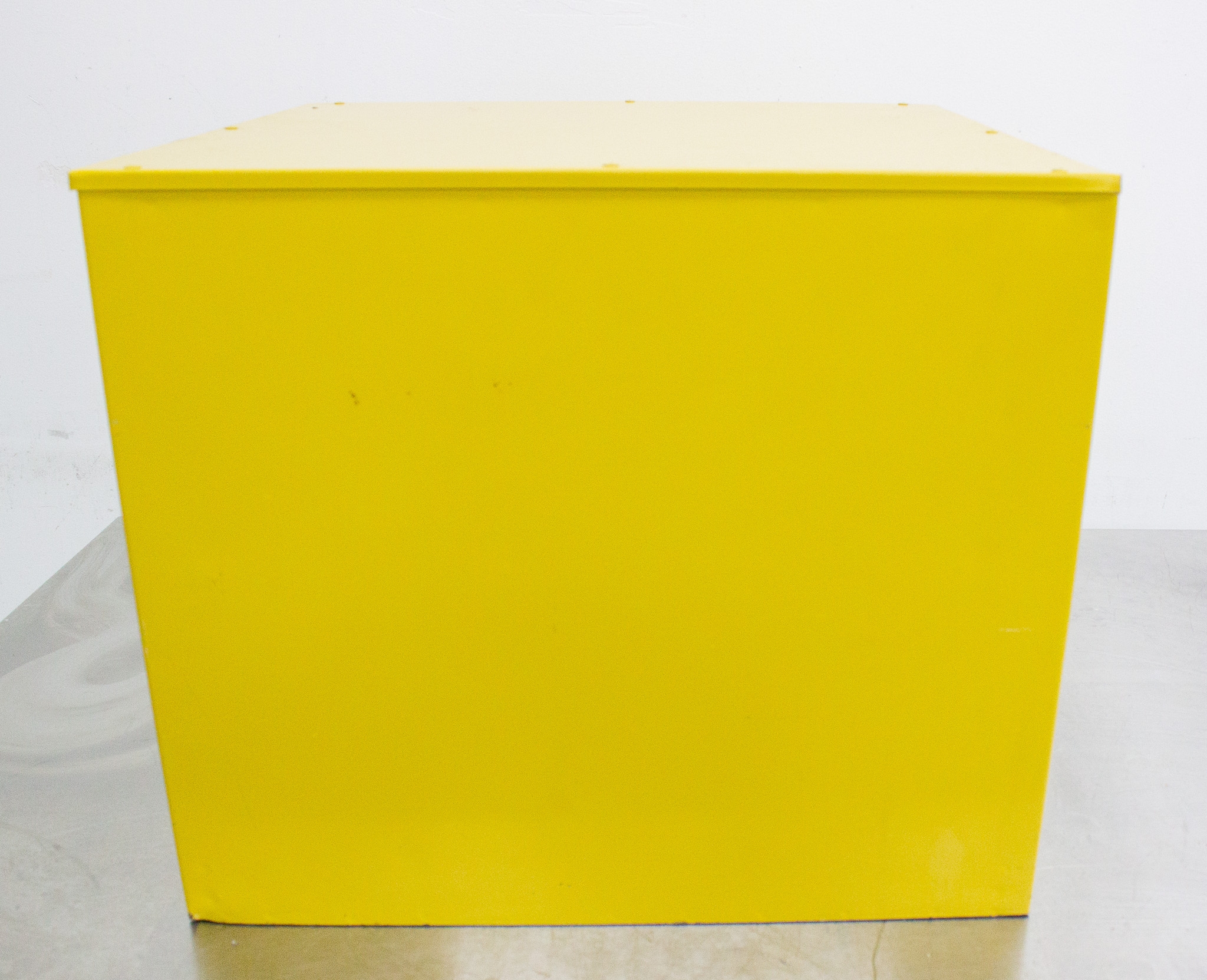 Enterprise Flammable Storage Cabinet Facility Safety 18-Gauge Steel 18in