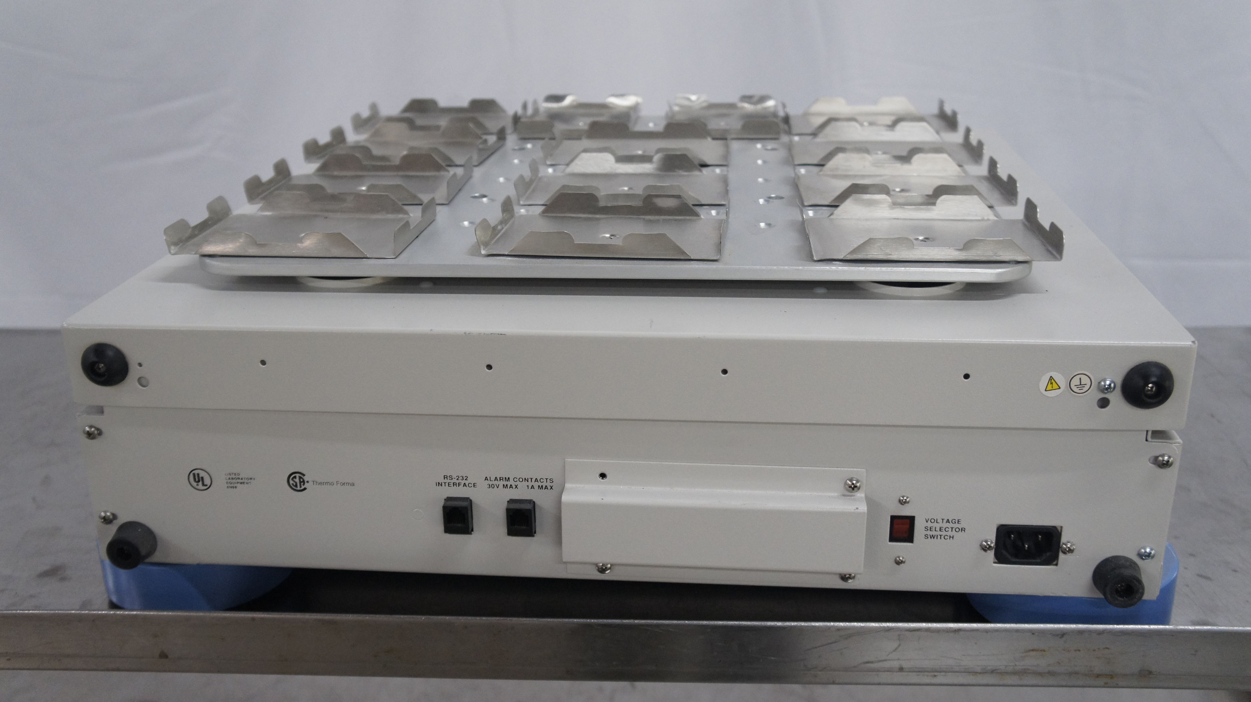 Thermo 416 Orbital Shaker Lab Bench 4-40C Temperature Durable Stable