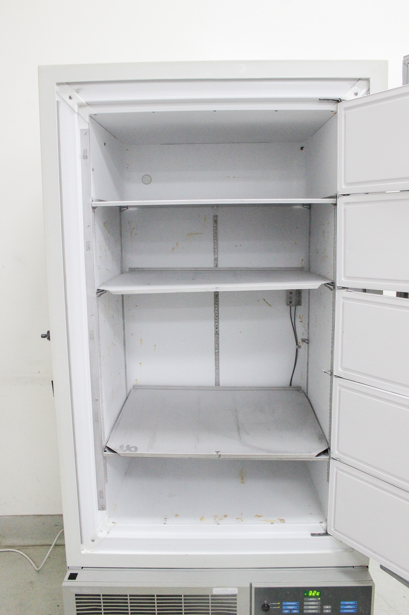 Revco ULT2140-5-A14 Ultra Low Freezer Upright -40C Microprocessor Control