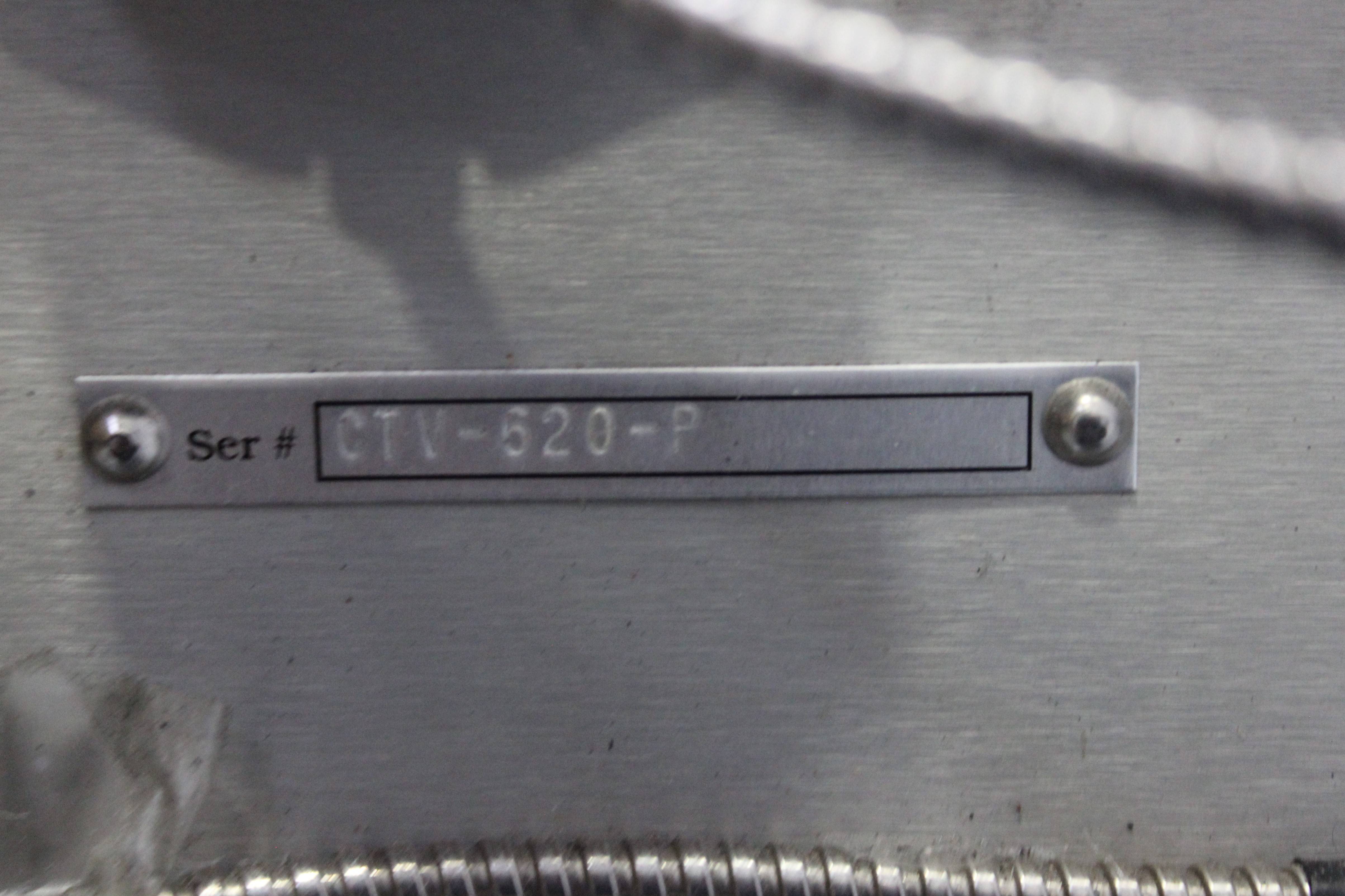 Universal Labeling Systems Labeler with Conveyor Packaging System 1200 IPM VG