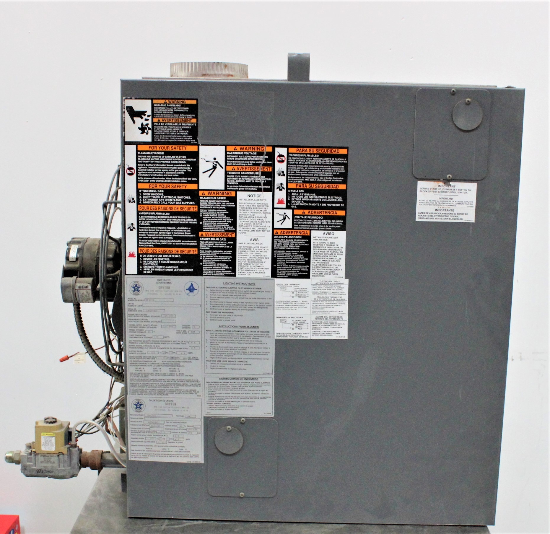 Dayton 3E370 Standard-Profile Heater with Propeller Fan, 3200 CFM, 120V 60Hz