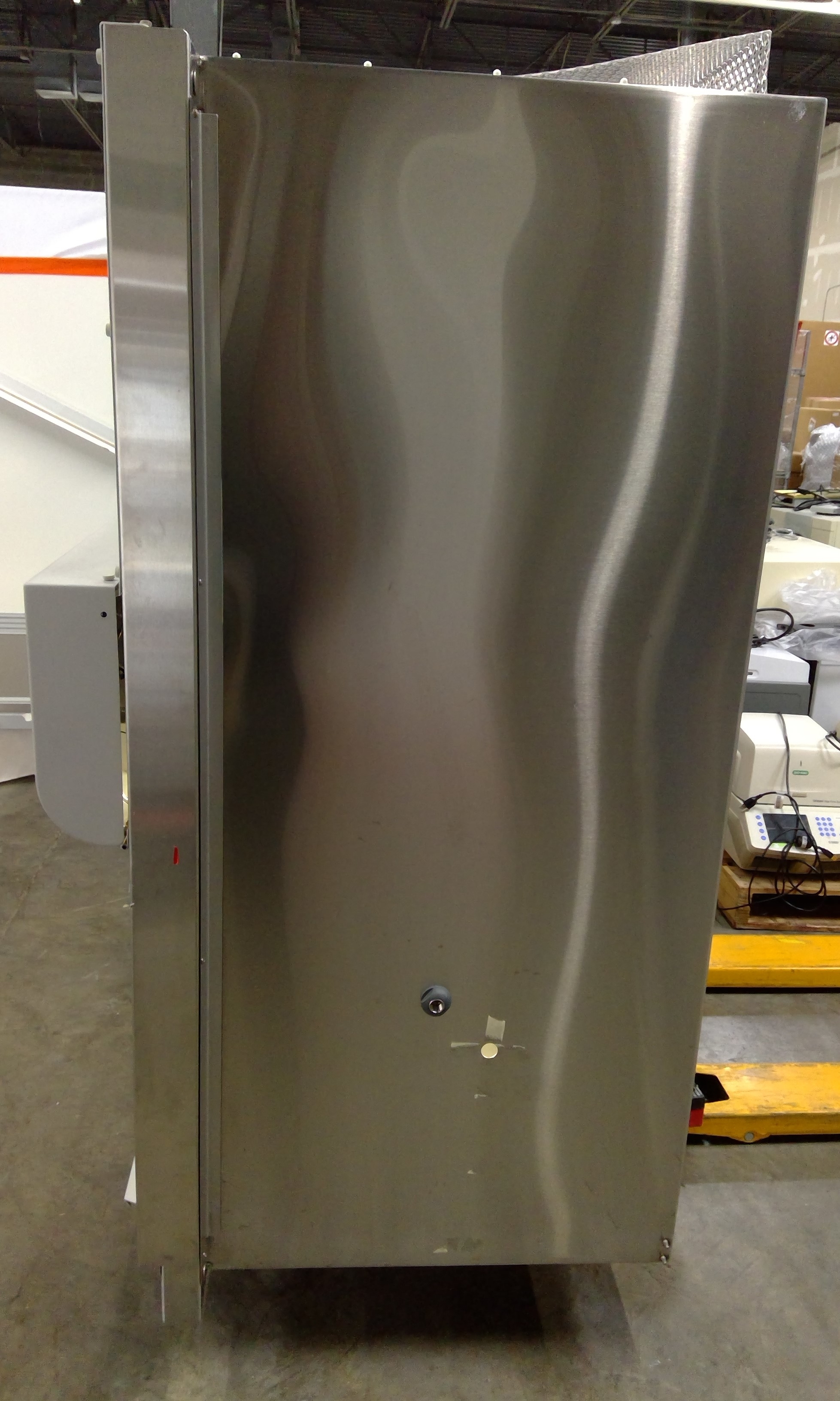 NuAire NU-425-600 Biosafety Cabinet 6ft - Airflow Control, HEPA Filters