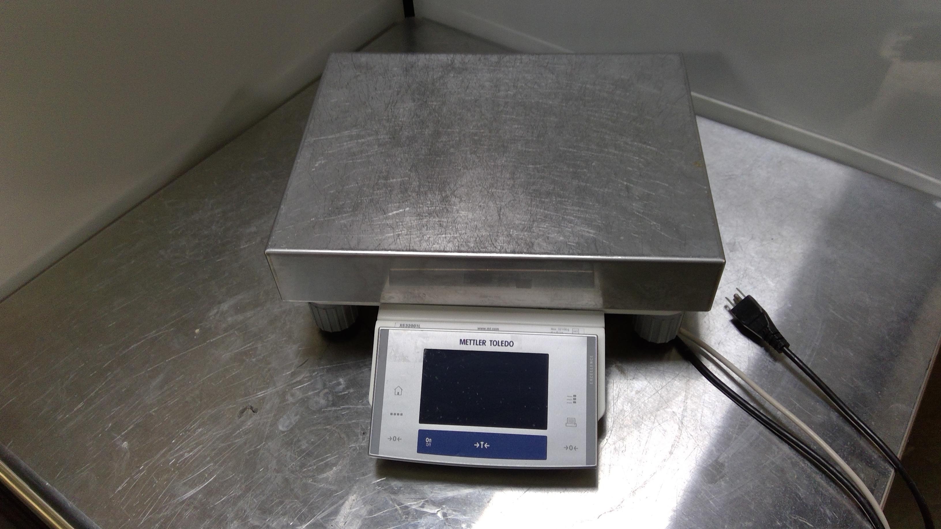 Mettler Toledo XS32001L Precision Balance for High Capacity & Accuracy Use
