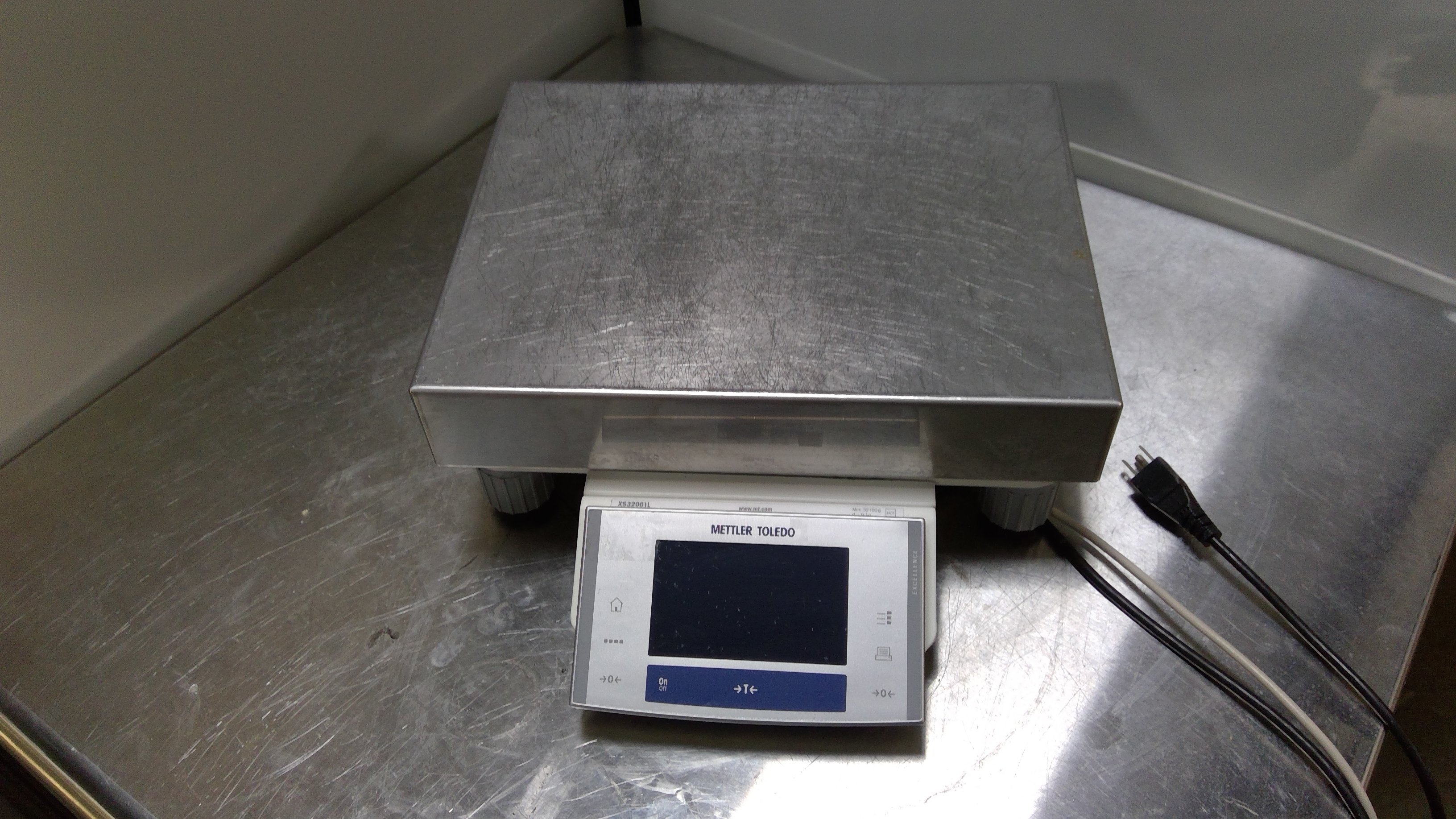 Mettler Toledo XS32001L Precision Balance 32000g Capacity Stainless Steel