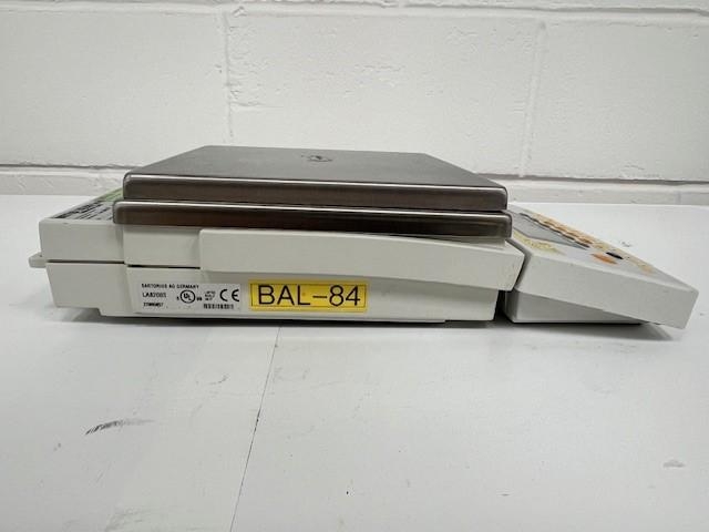 Sartorius LA8200S Scale for Laboratory Weighing Operations