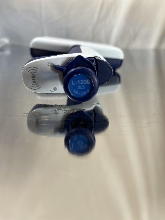 Rainin 12-Channel Pipet-Lite XLS Pipettor 100-1200uL Multi-Volume Lab Use