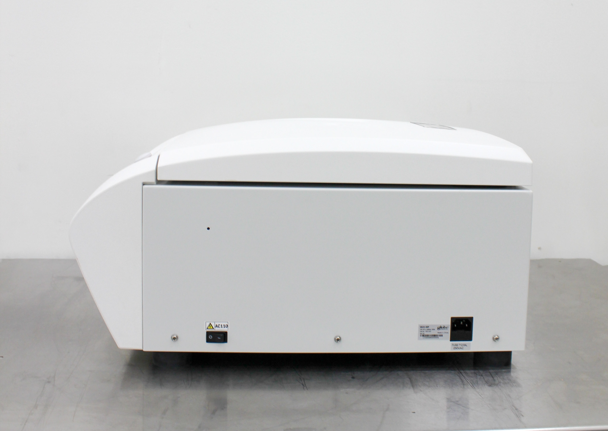 Globe Scientific Inc. GCC-MP Centrifuge 300-6000 RPM, 30-Place Rotor