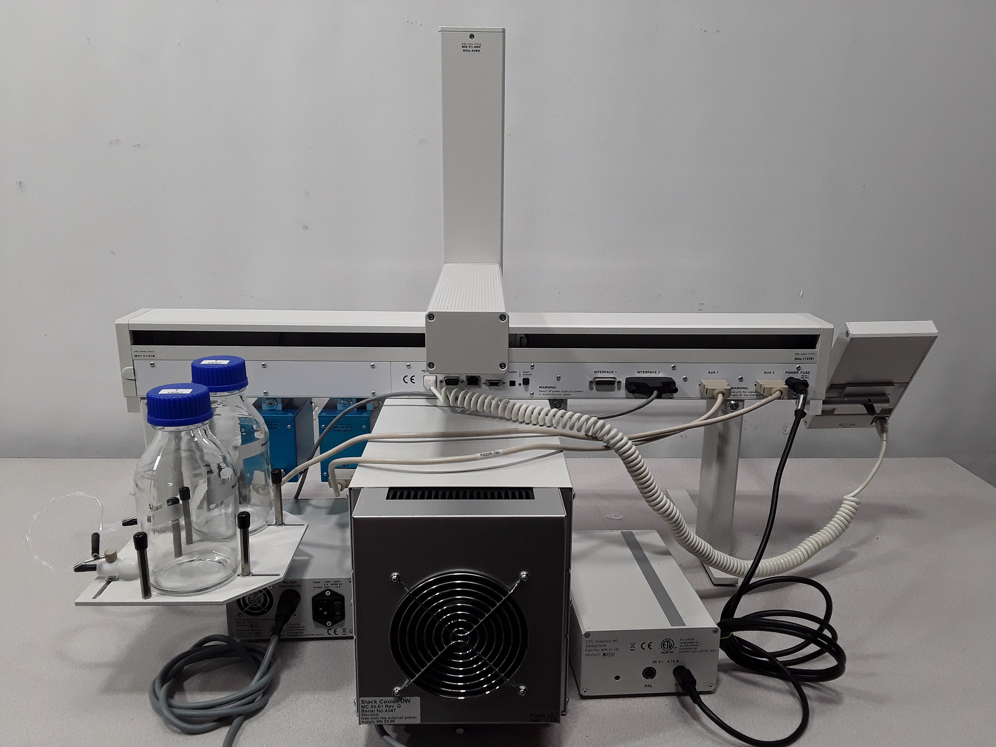 Thermo CTC MXY01-01 HPLC Autosampler 120V 220V Connects Chromatographs