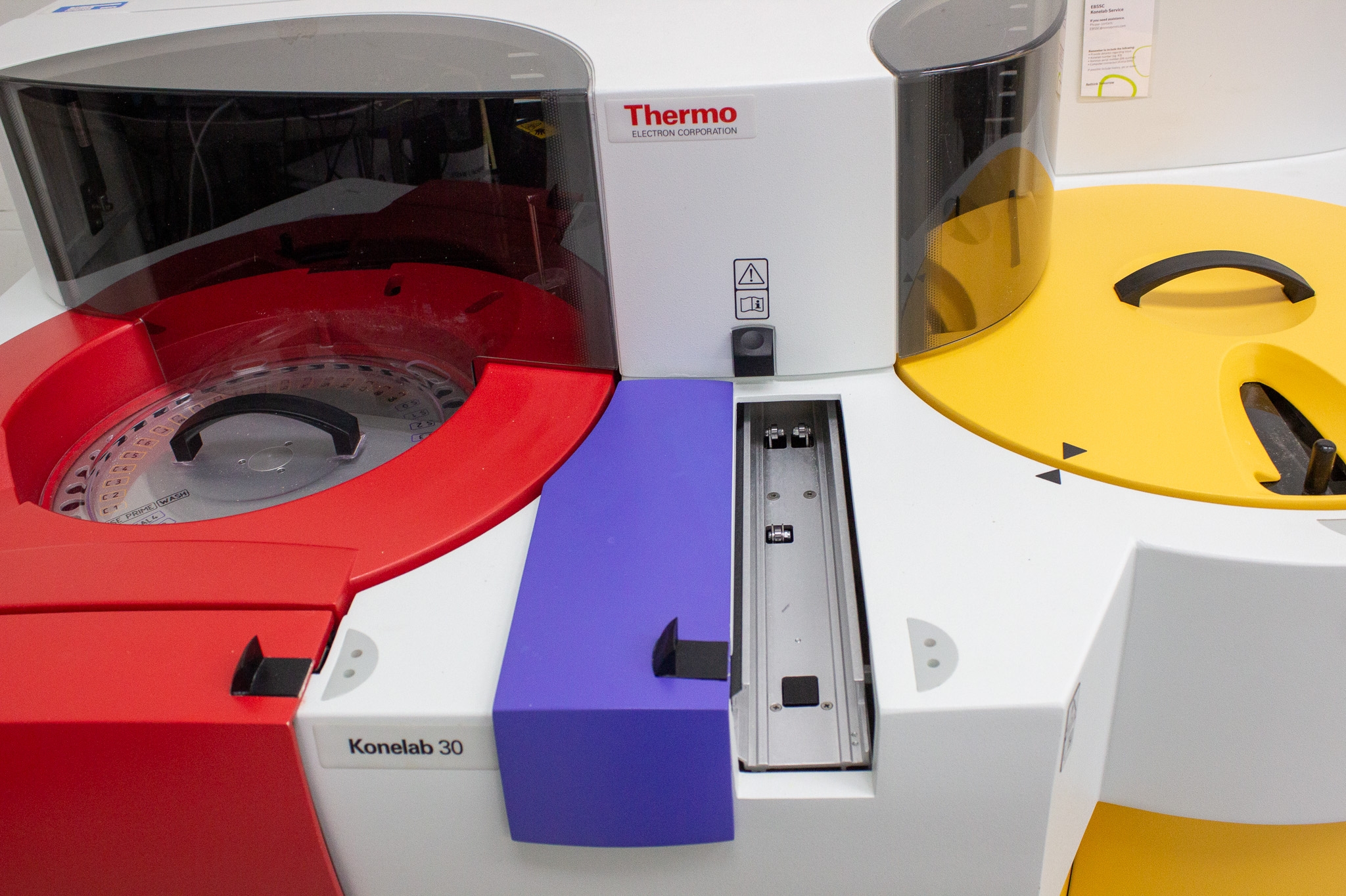 Thermo Konelab 30 Clinical Chemistry Analyzer 300 Tests/Hour Random Access